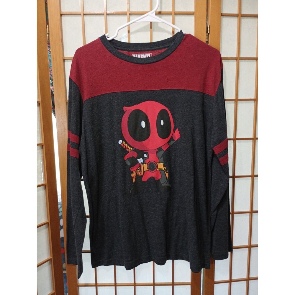 Marvel Deadpool Chibi Long Sleeve Shirt Men's Medium Red Black Graphic Tee